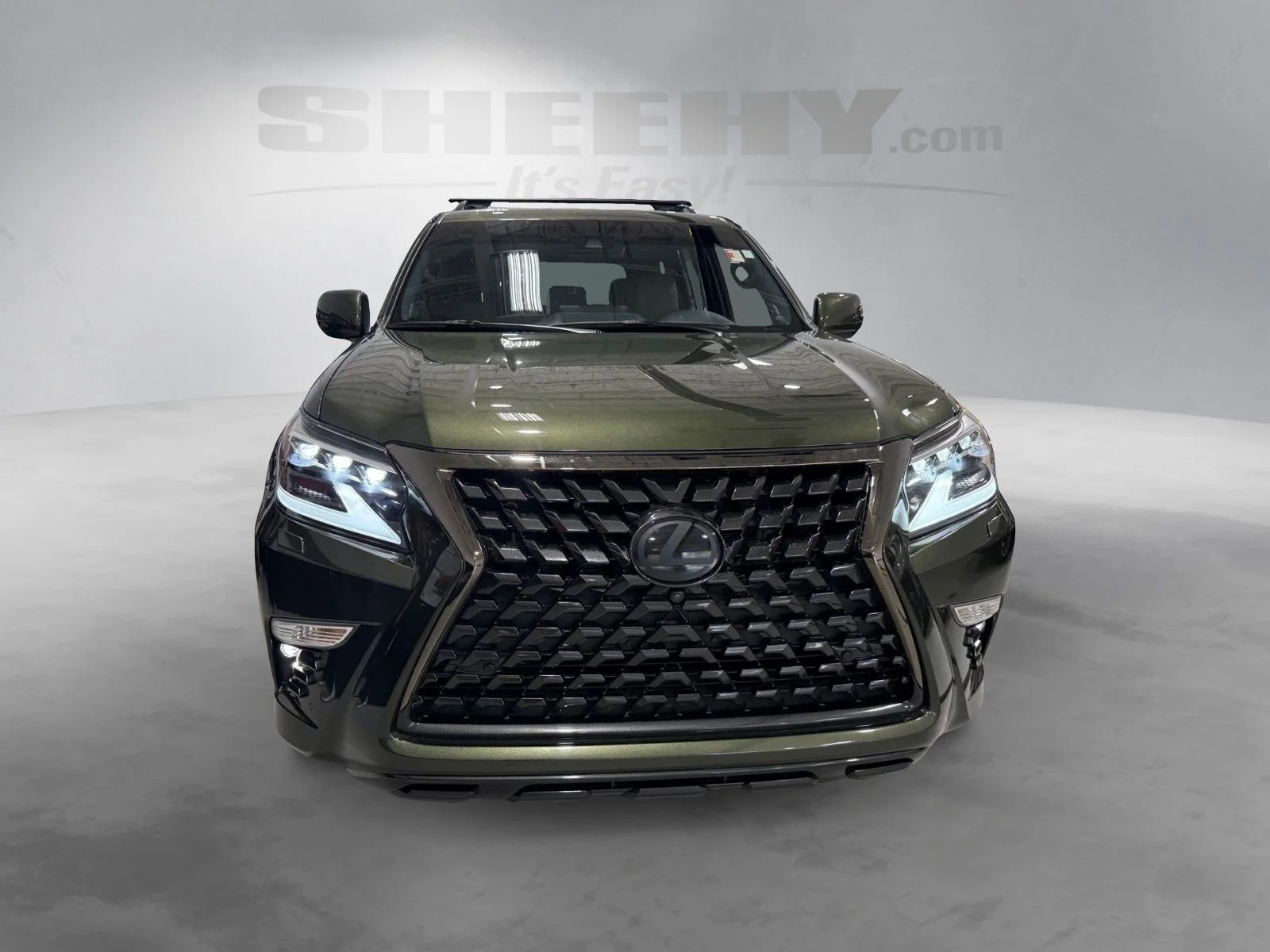 Used 2023 Green Lexus 460 image 4