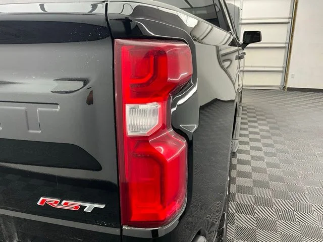 Used 2022 Black Chevrolet RST image 19