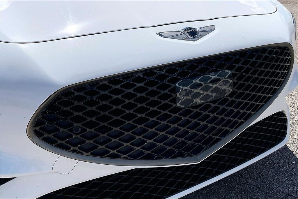Used 2023 White Genesis 3.3T image 34