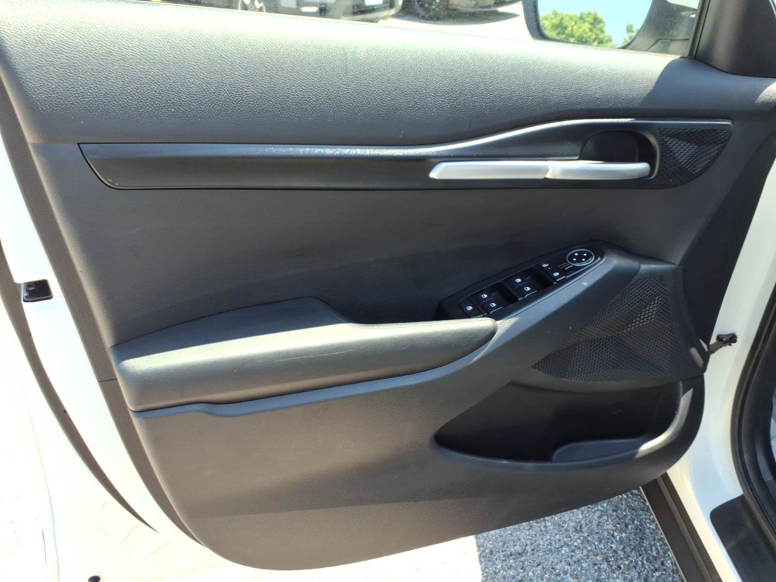 Certified Used 2024 Snow White Pearl Kia LX image 14
