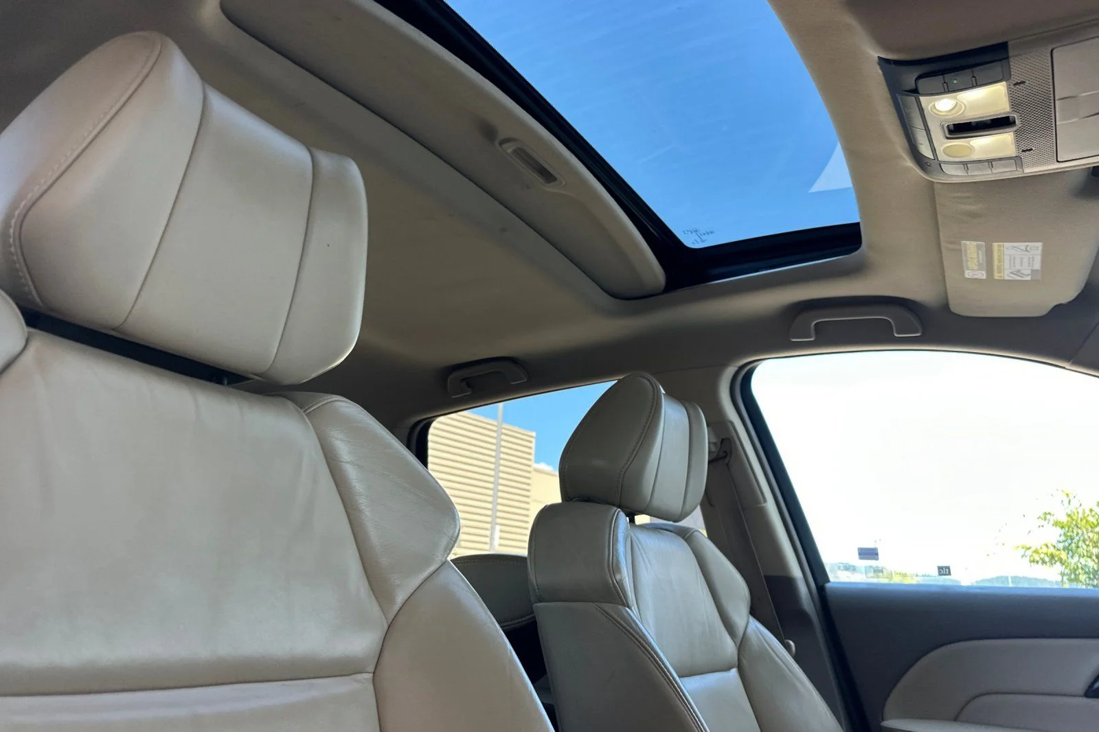 Used 2012  Acura Technology image 19