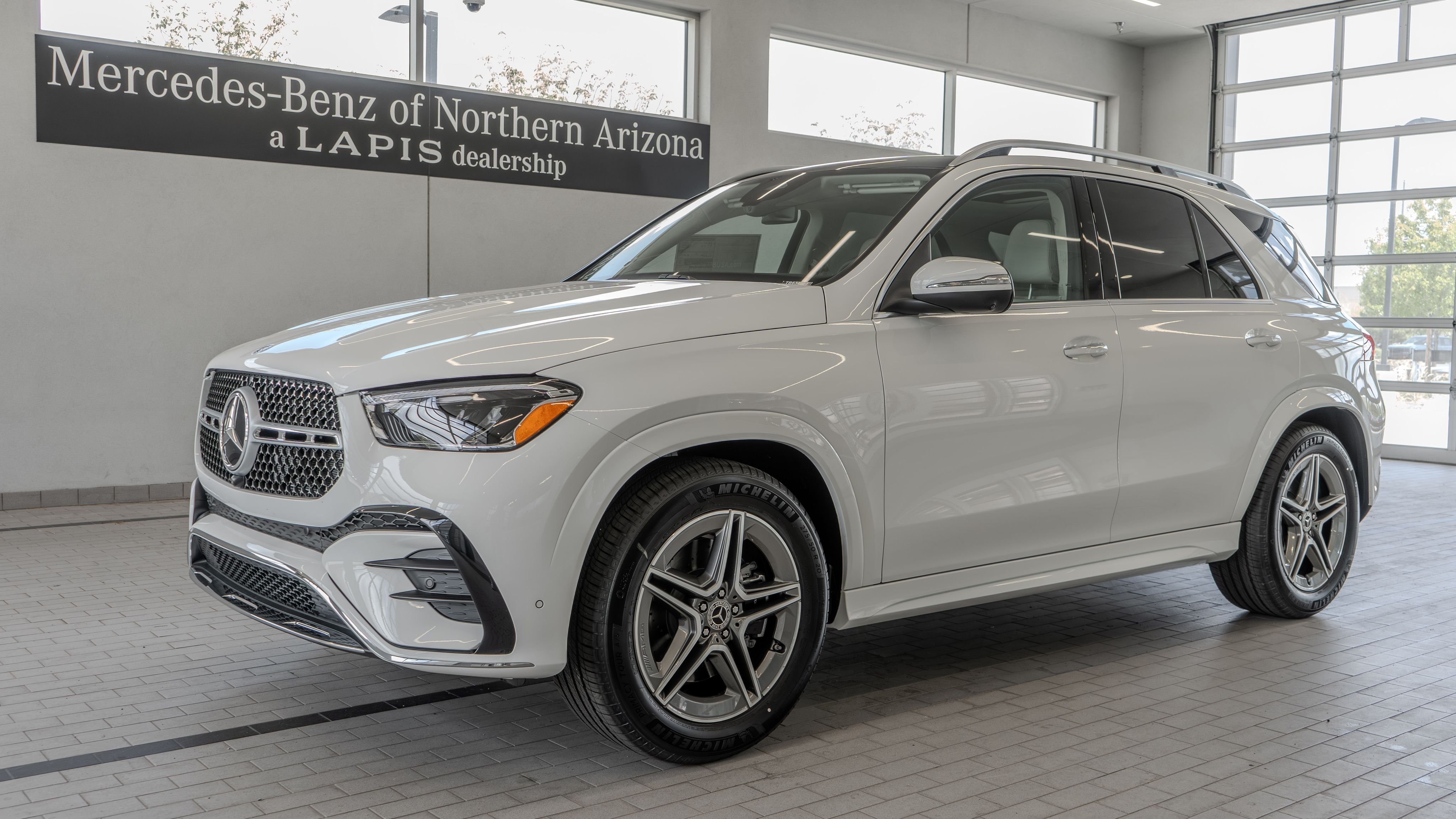 New 2026 Polar White Mercedes-Benz GLE 450 image 3