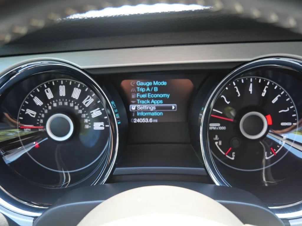 Used 2014 Black Ford V6 Premium image 21
