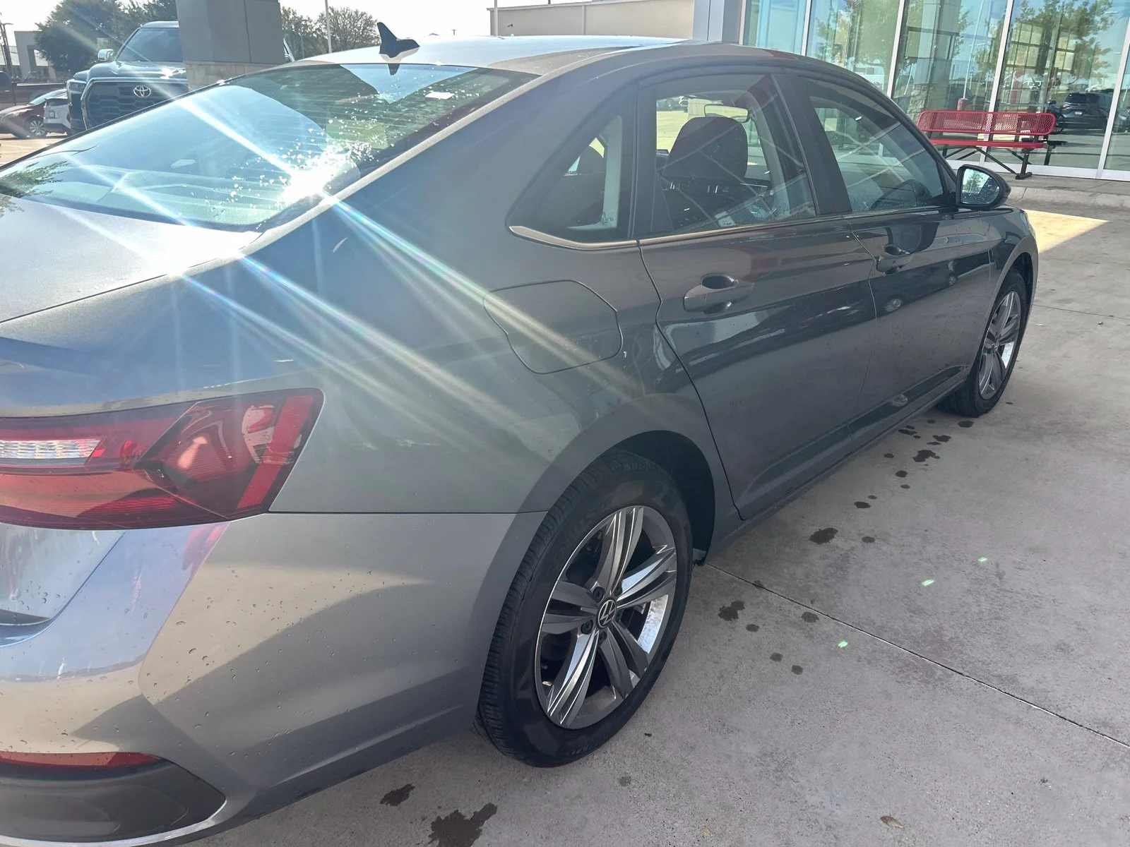 Used 2024 Gray Volkswagen 1.5T SE image 10
