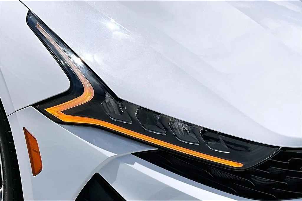 Used 2022 White Kia GT-Line image 30