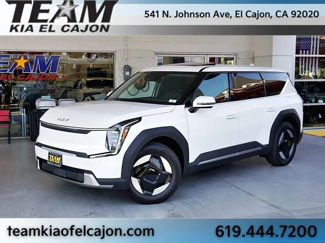 2026 Kia EV9 Light L/R's photo