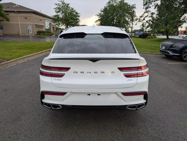 Used 2025 White Genesis 3.5T e-SC image 6