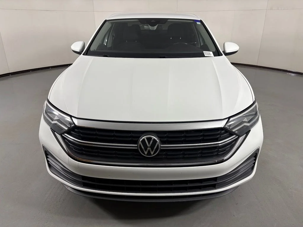Used 2022  Volkswagen 1.5T S image 3