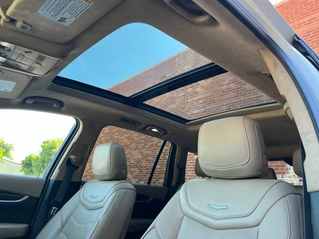 Used 2023 Crystal White Tricoat Cadillac Sport image 39