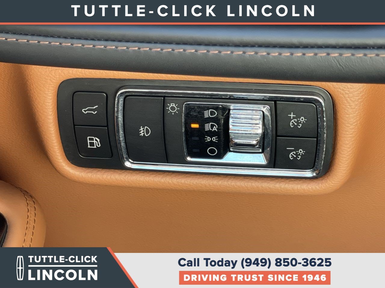 Certified Used 2022 Black Lincoln Black Label Grand Touring image 25