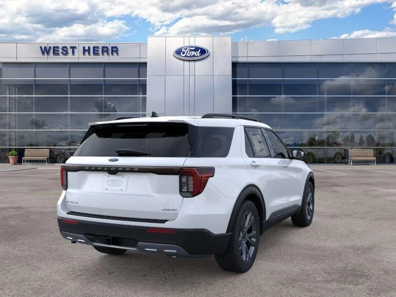 New 2026 Star White Metallic Tri-Coat Ford Active image 8