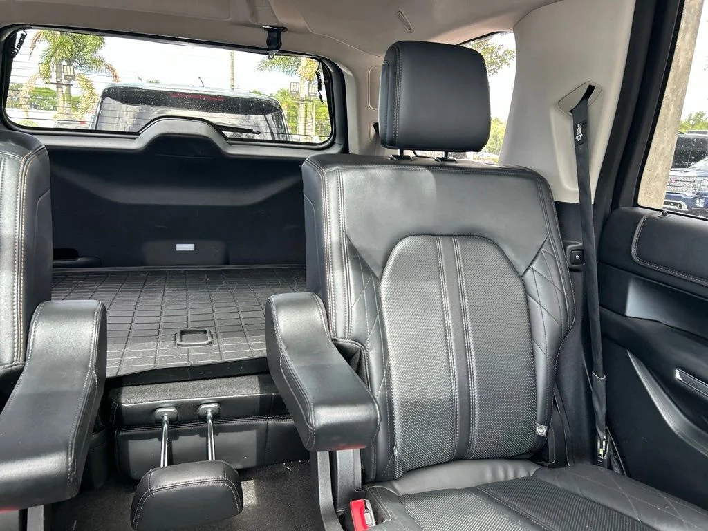 Certified Used 2019 White Platinum Clearcoat Metallic Ford Platinum image 14