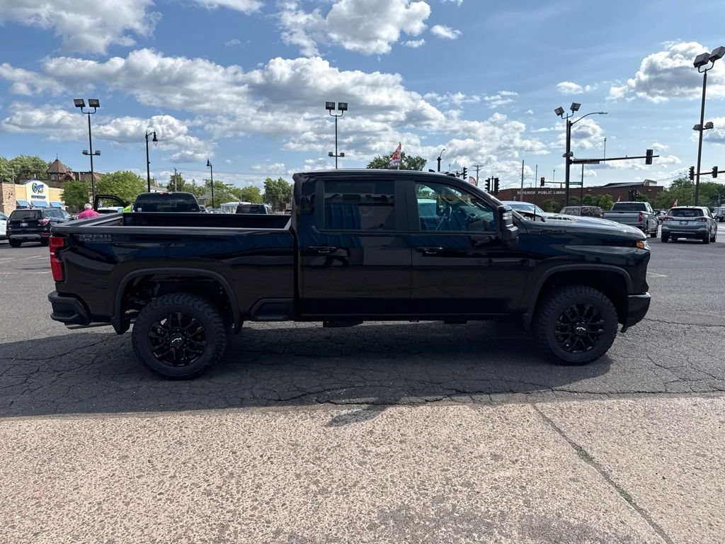 2026 Chevrolet Silverado 3500 HD LT - Photo 9