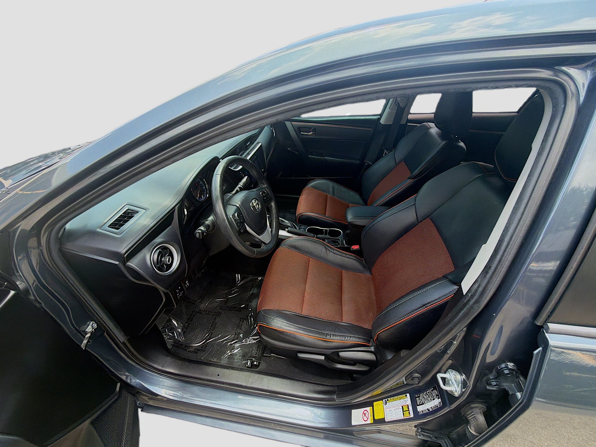 Used 2019 Slate Metallic Toyota SE image 18