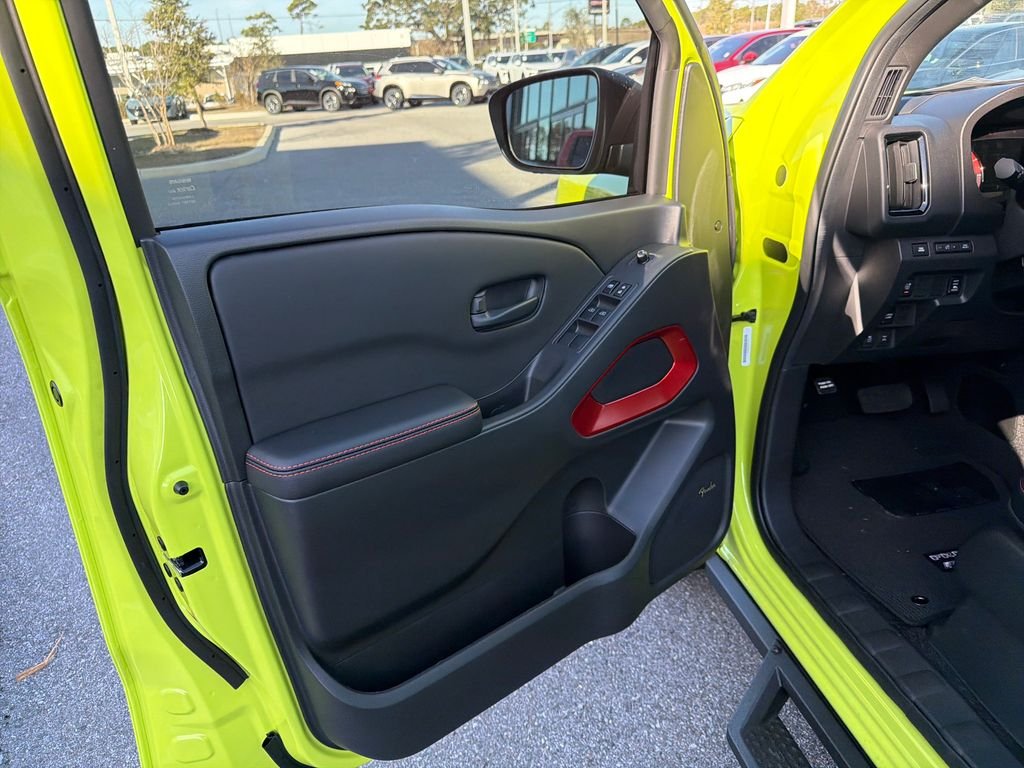 New 2026 Nissan Frontier PRO-4X 4D Crew Cab