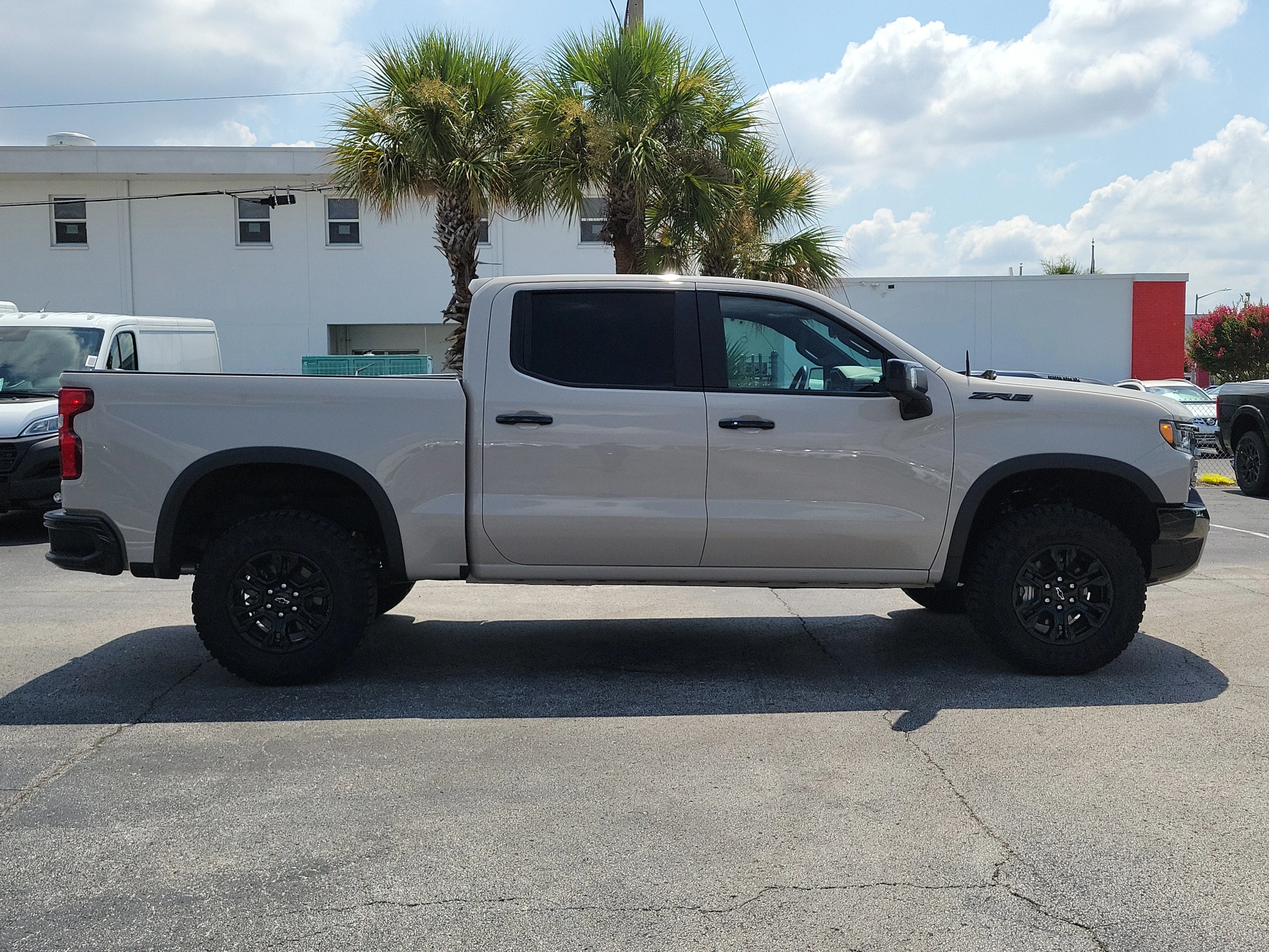 Used 2026 White Sands Chevrolet ZR2 image 8