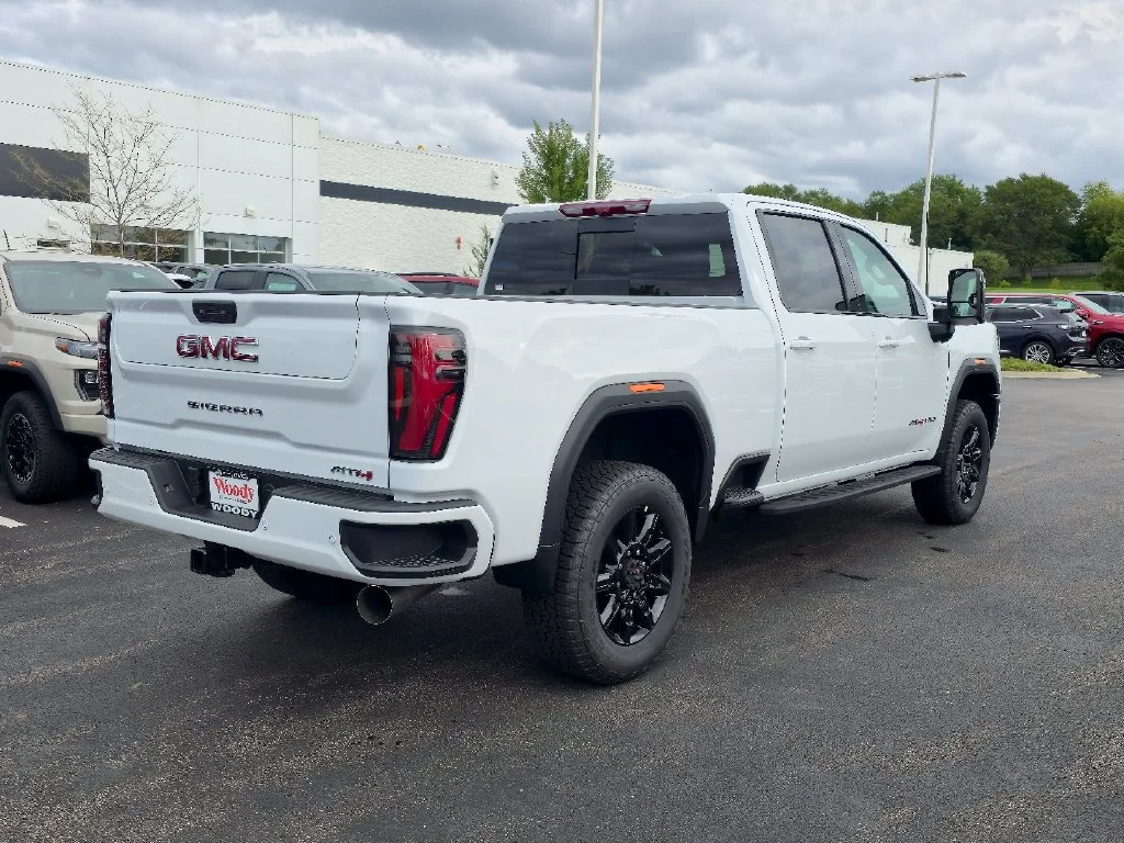 2026 GMC Sierra 2500HD AT4 - Photo 9