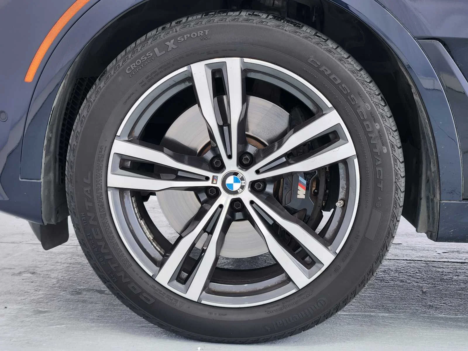 Certified Used 2022 Carbon Black Metallic BMW xDrive40i image 7