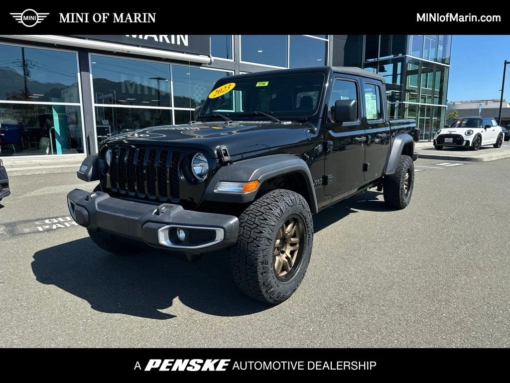 2023 Jeep Gladiator Sport's photo