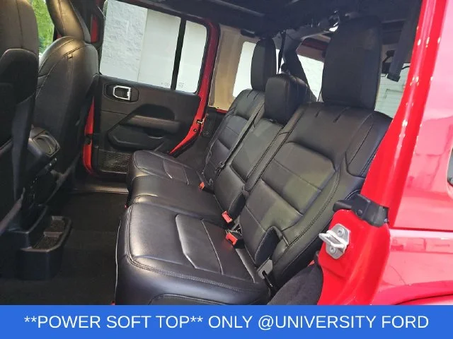 Used 2023 Red Jeep Altitude image 13