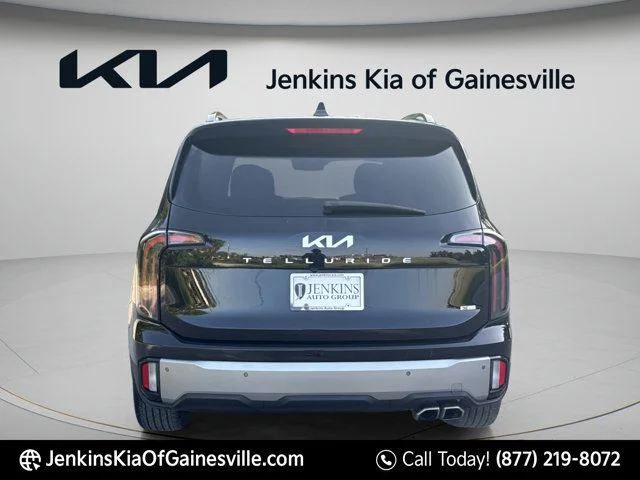 Used 2023 Black Kia EX X-Line image 7