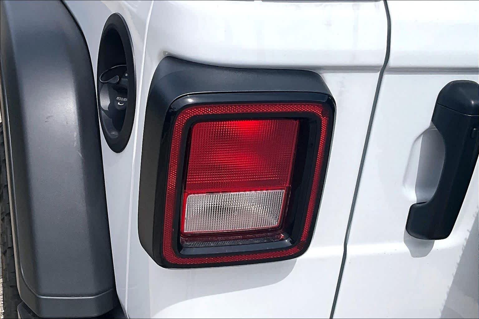 2026 Jeep Wrangler 4-Door Willys - Photo 14