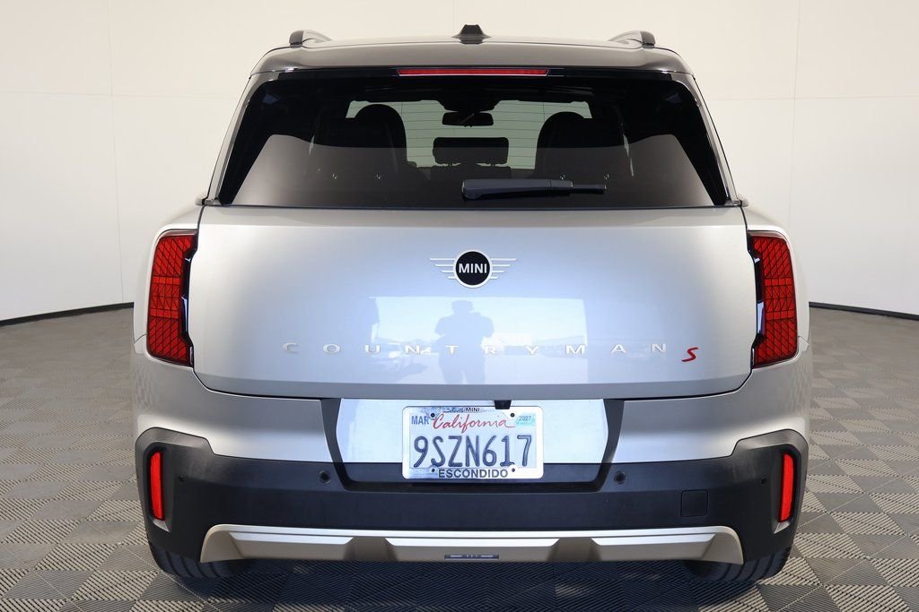 Certified Used 2025 Silver MINI Iconic image 5