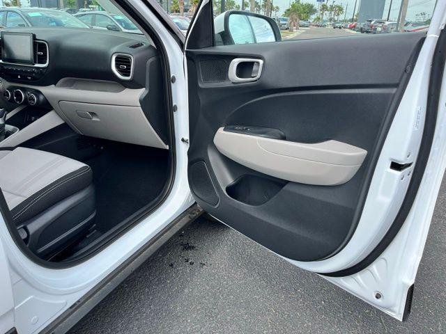New 2026 White Hyundai SEL image 21