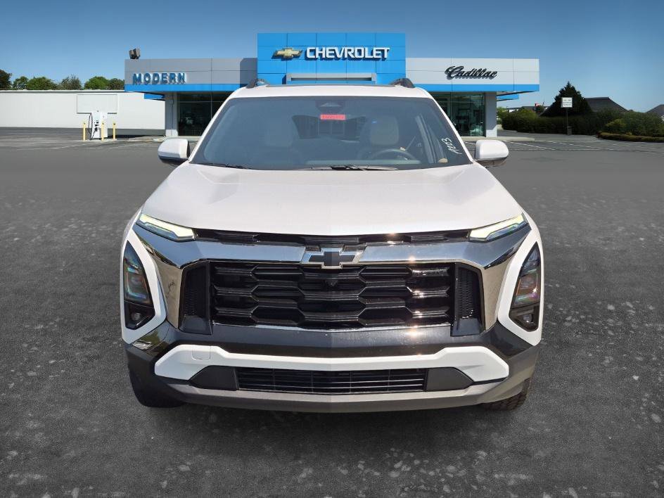 New 2026 Polar White Tricoat Chevrolet ACTIV image 8