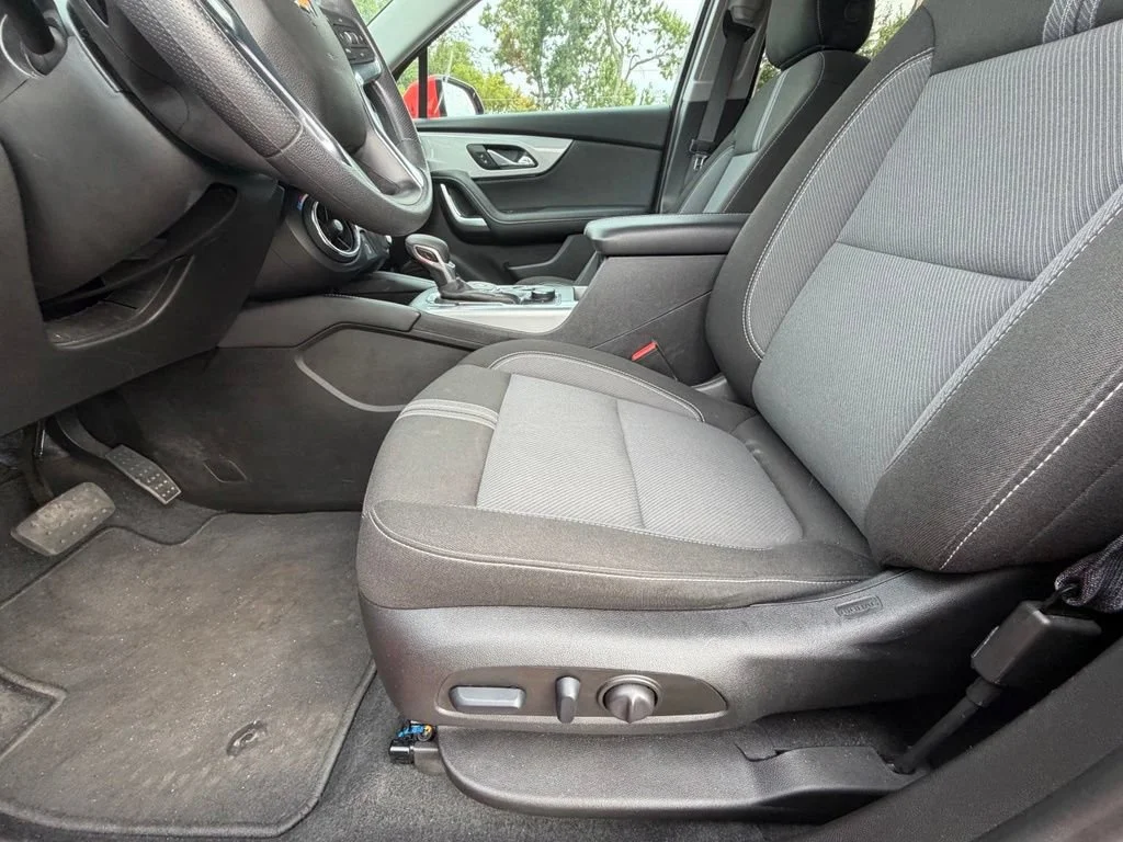 Used 2025 Habanero Orange Chevrolet 2LT image 11