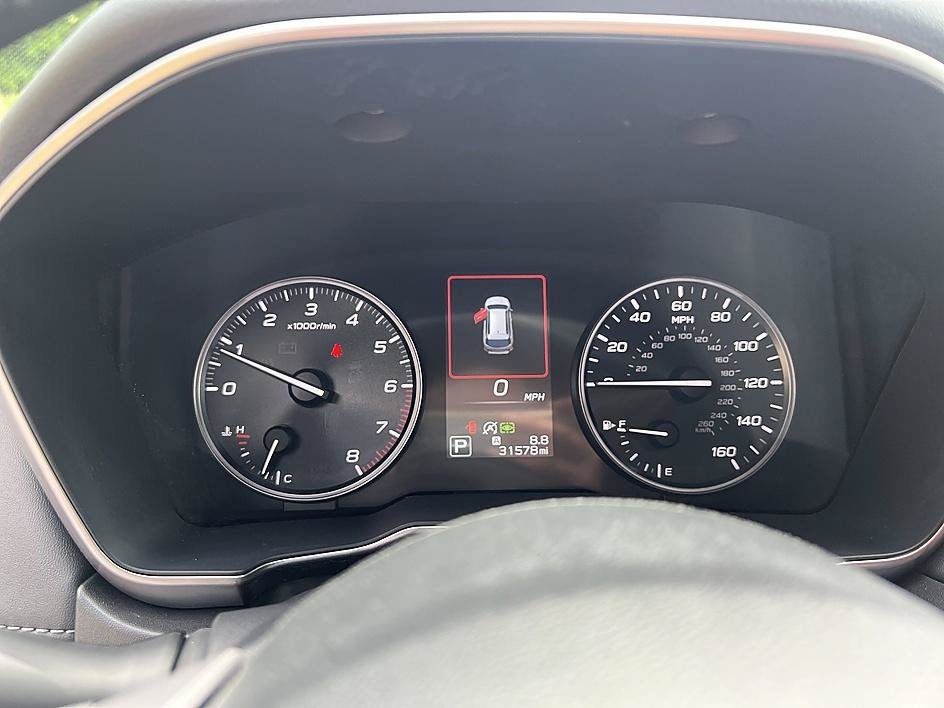 Used 2025 Ice Silver Metallic Subaru Limited image 14