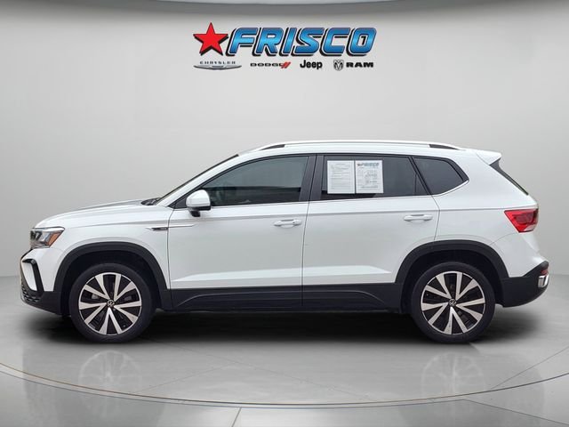 Used 2023 White Volkswagen 1.5T SE image 4
