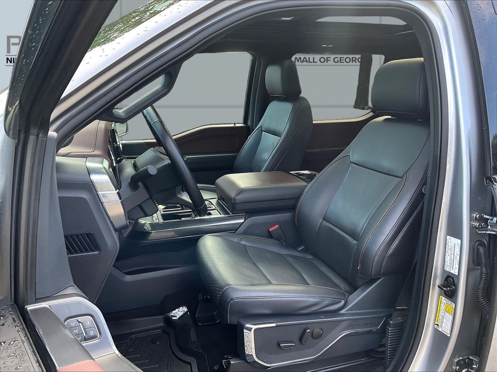 Used 2022 Silver Ford Lariat image 23