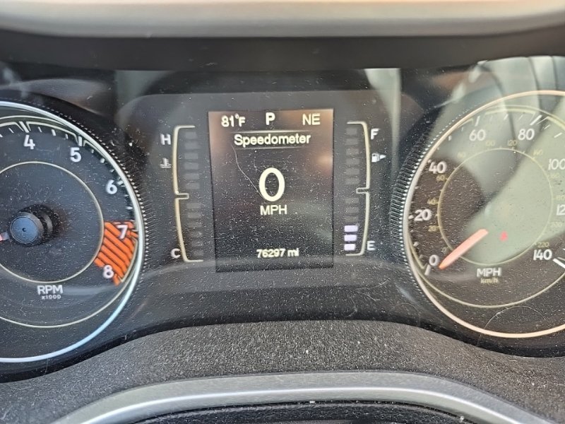 Used 2014 Gray Jeep Latitude image 12