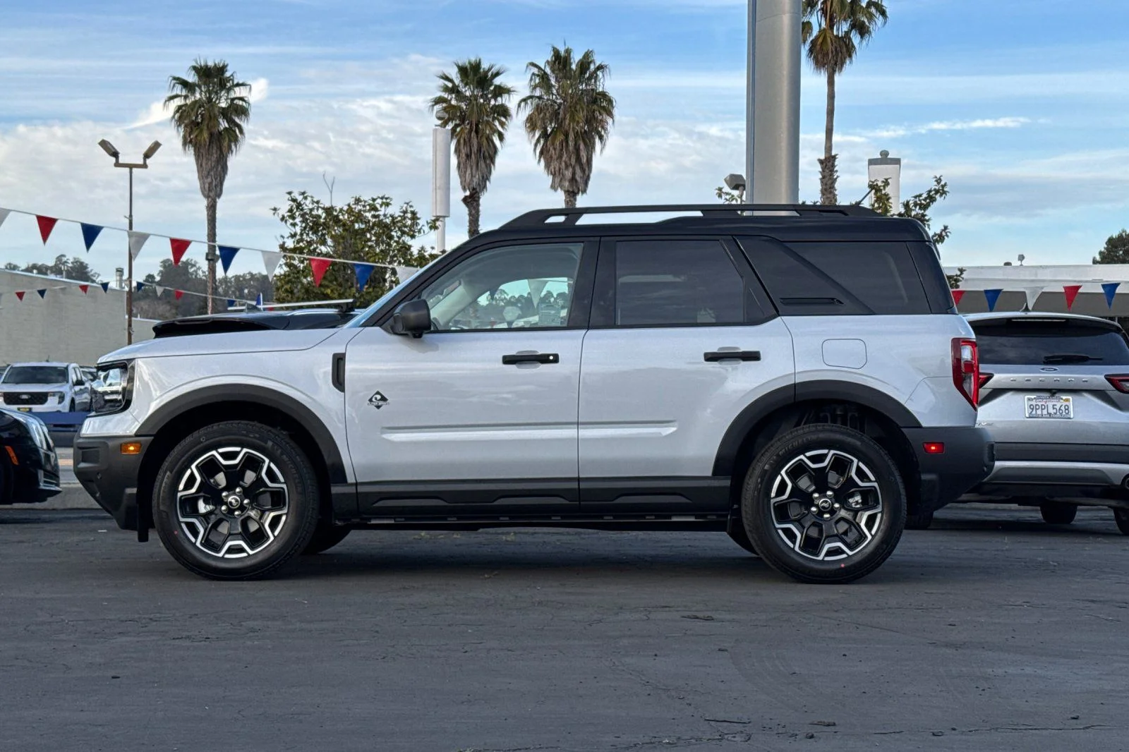 New 2026 Space White Metallic Ford Outer Banks® image 7