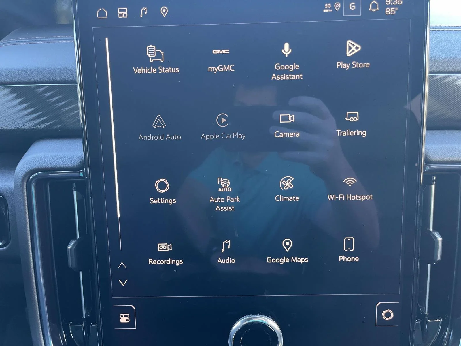 2026 GMC Yukon AT4 - Photo 23