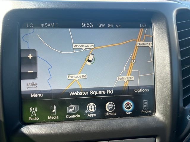 Used 2018 Gray Jeep Limited image 33