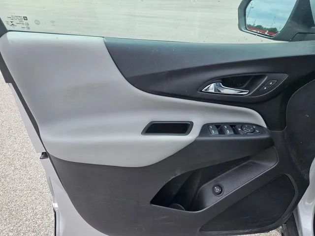 Used 2019 SILVER ICE METALLIC Chevrolet LT image 10