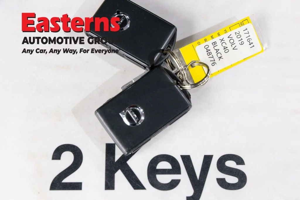 Used 2019 Black Volvo Momentum image 24