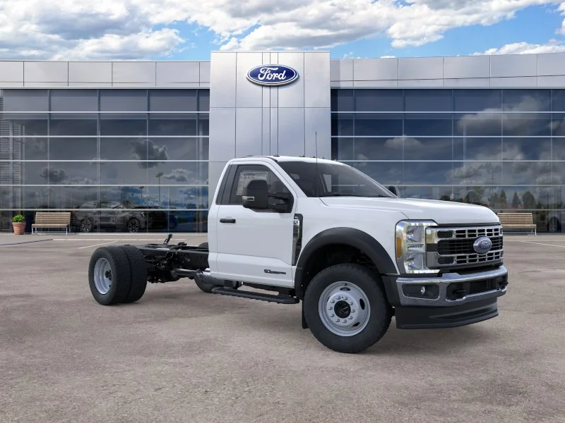 New 2026 Oxford White Ford F-550® XL image 13