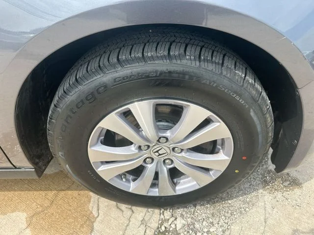 Used 2016 Gray Honda EX-L image 46