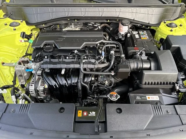 Used 2025 Neoteric Yellow Hyundai SEL image 27