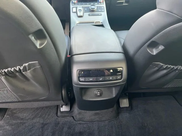 Used 2025 White Hyundai SEL image 18