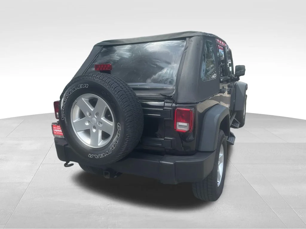 Used 2014 Black Jeep Unlimited Rubicon image 21