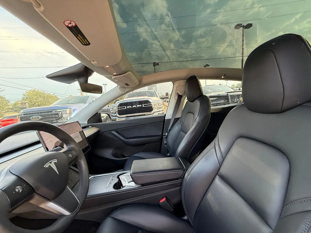 Used 2022 Black Tesla Long Range image 12