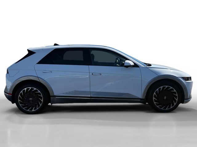 Used 2023 White Hyundai Limited image 6