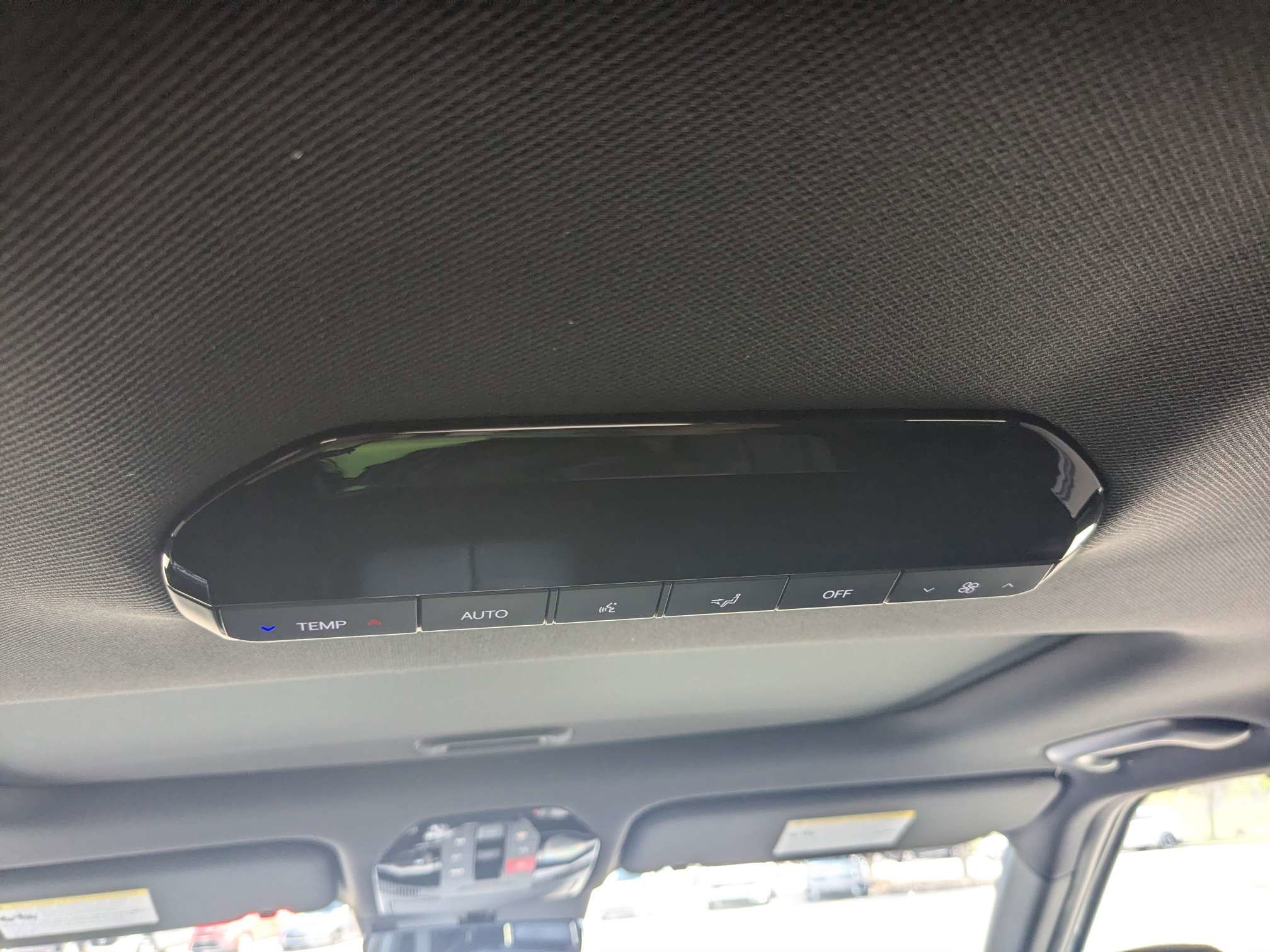 New 2027 Wolf Gray Kia X-LINE SX image 23