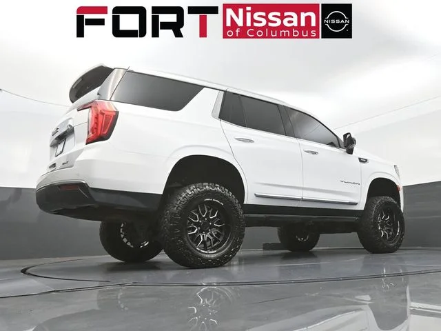 Used 2023 White GMC SLT image 41