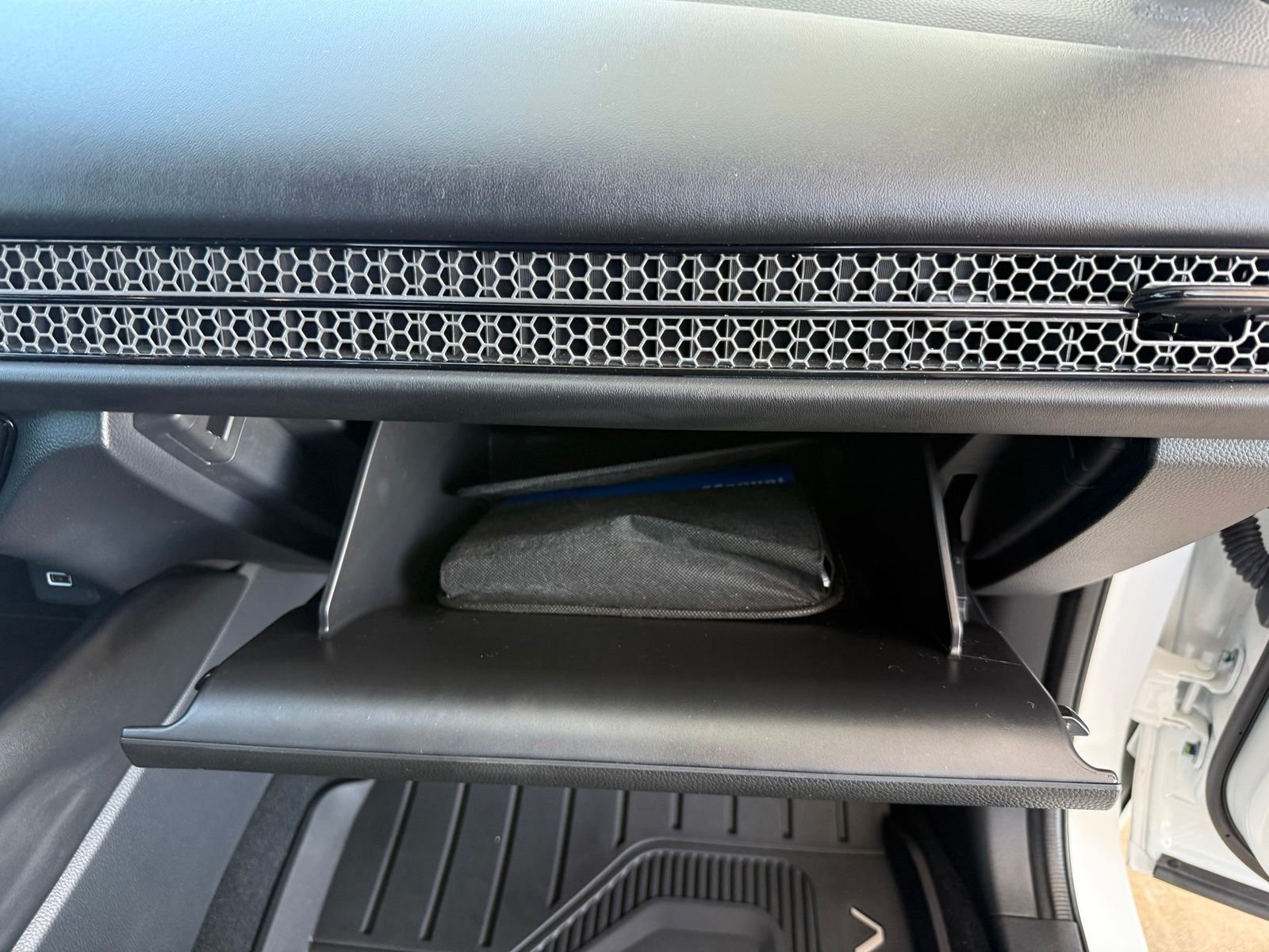 2025 Honda HR-V Sport - Photo 32