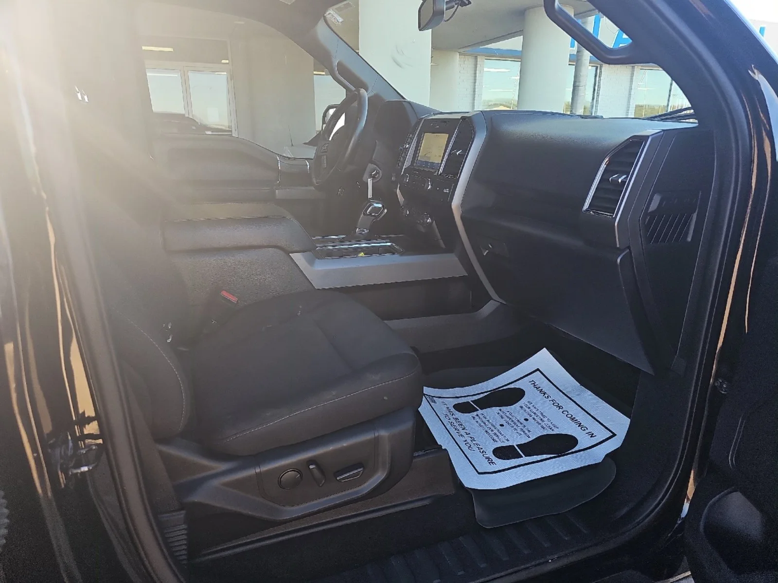 Used 2020 Agate Black Metallic Ford XLT image 7